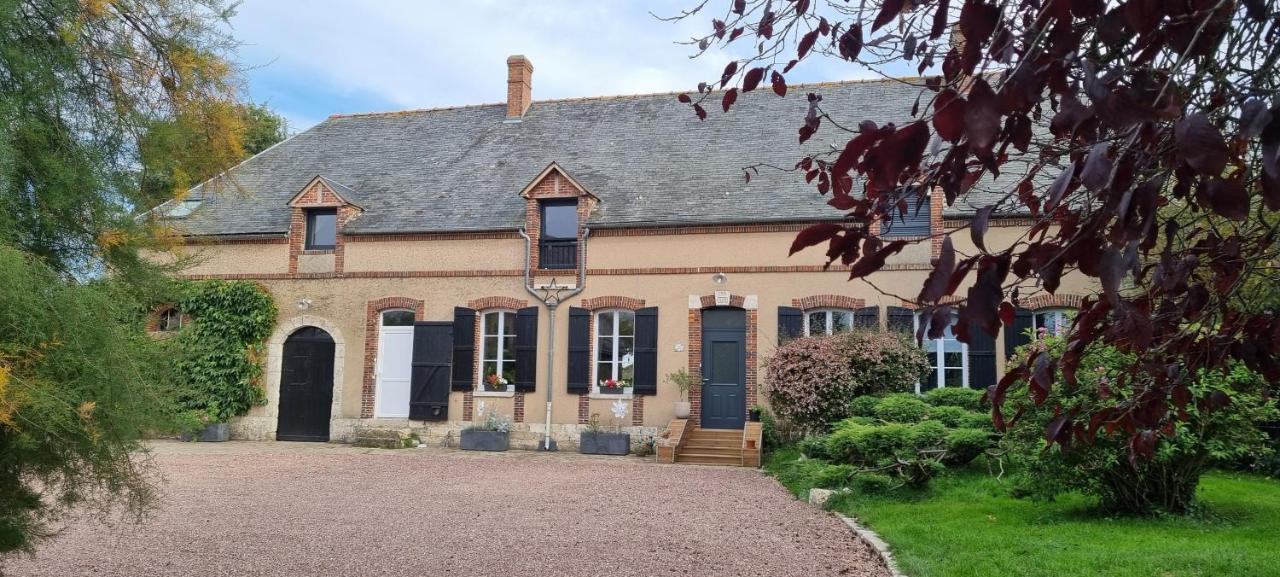 Au Nid Des Champs, Agreable Chambre D'Hotes, Proche De Chartres Dammarie  Exteriér fotografie